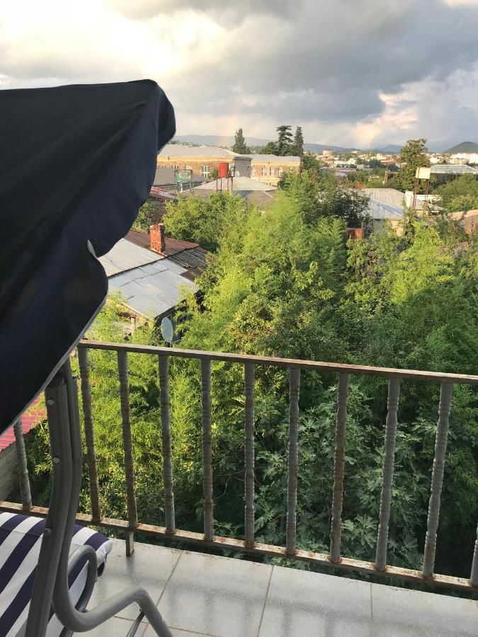 Гостевой дом Bajo Guest House Кутаиси-12