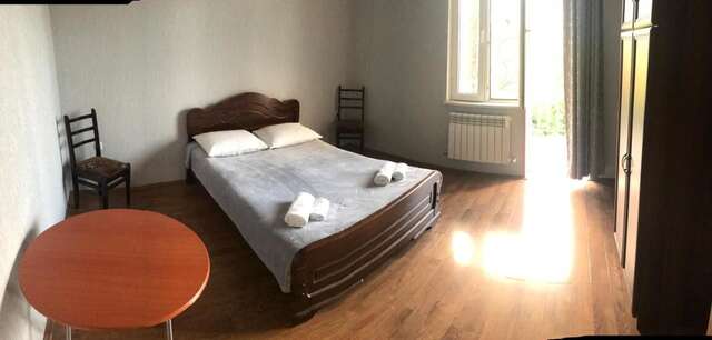 Гостевой дом Bajo Guest House Кутаиси-14