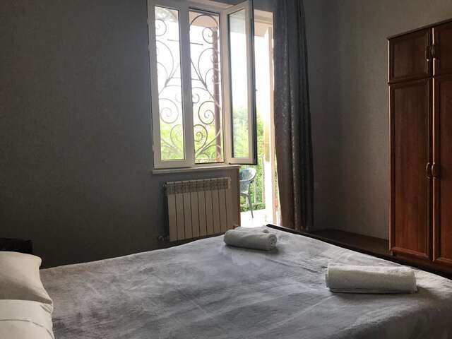 Гостевой дом Bajo Guest House Кутаиси-15